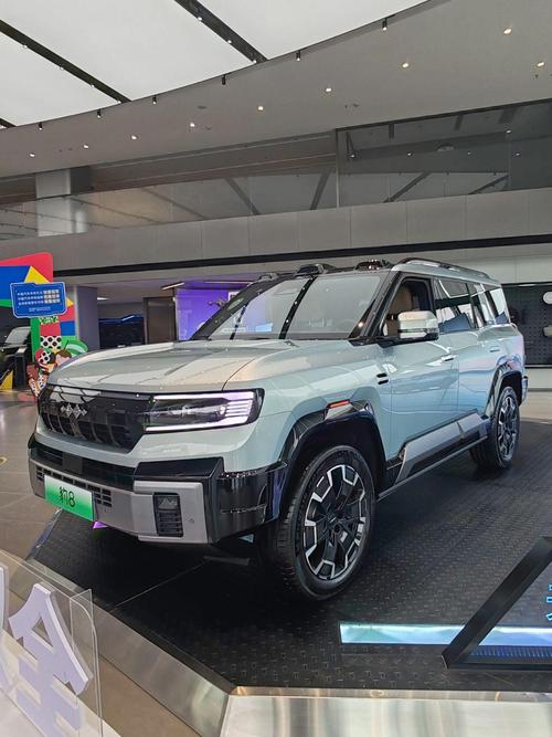 广州萝岗区彩铁思企业管理咨询比亚迪方程豹硬派越野的爆款，英菲尼迪35周年与你共成长